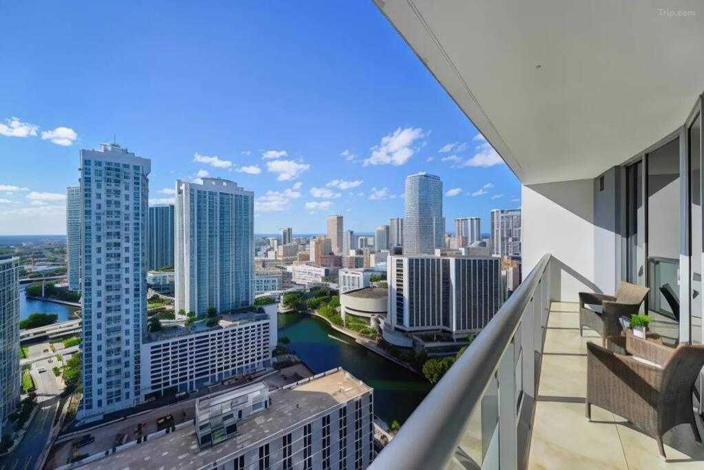 W Hotel Luxury High Rise Miami Buitenkant foto