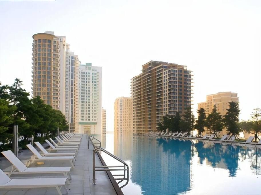 W Hotel Luxury High Rise Miami Buitenkant foto